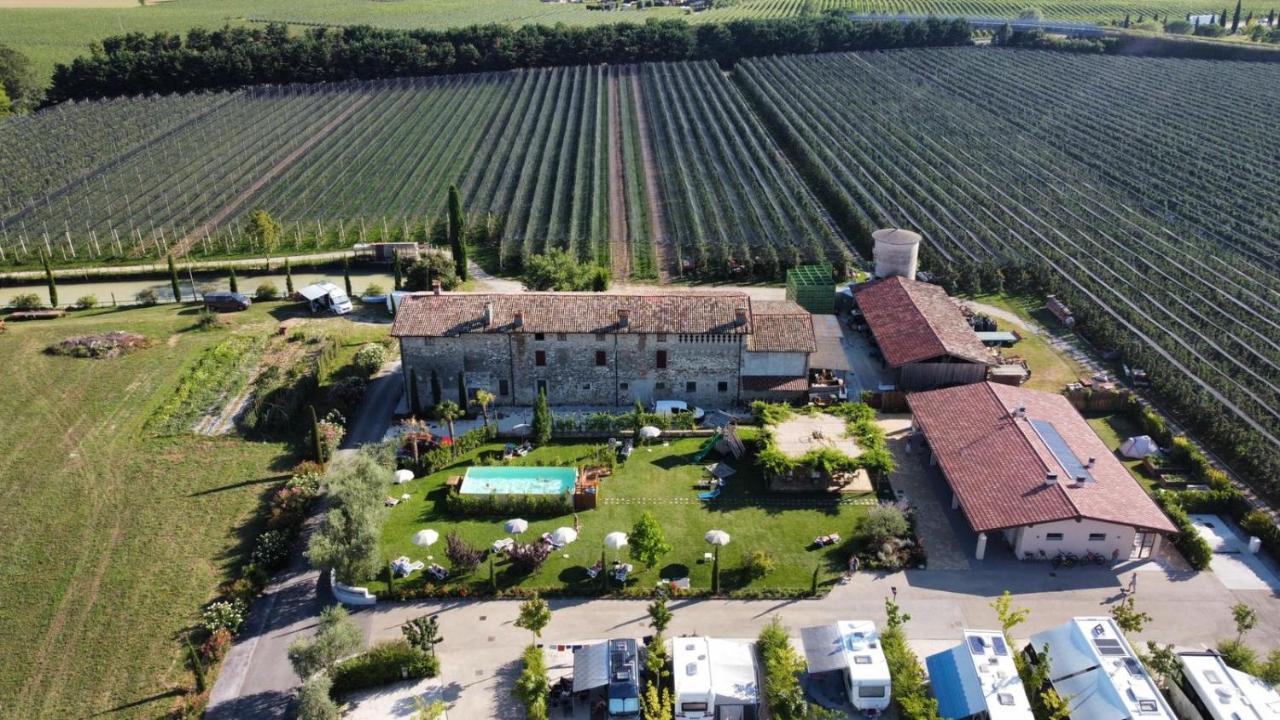 Agricamping Mabellini Orlando Desenzano del Garda Esterno foto